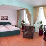 Otel Augustin Komfort 3*