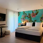 Augustin Komfort ホテル 3*